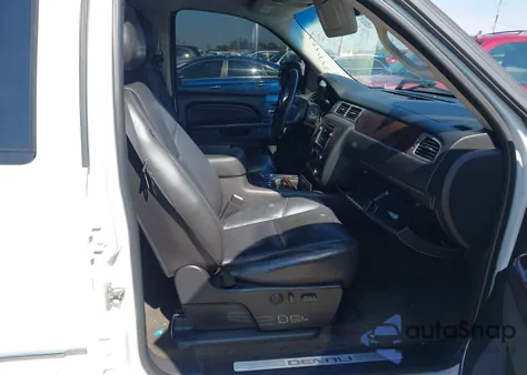 2010 GMC Sierra 1500 Denali z USA, uszkodzony, nr VIN 3GTRKXE25AG169674